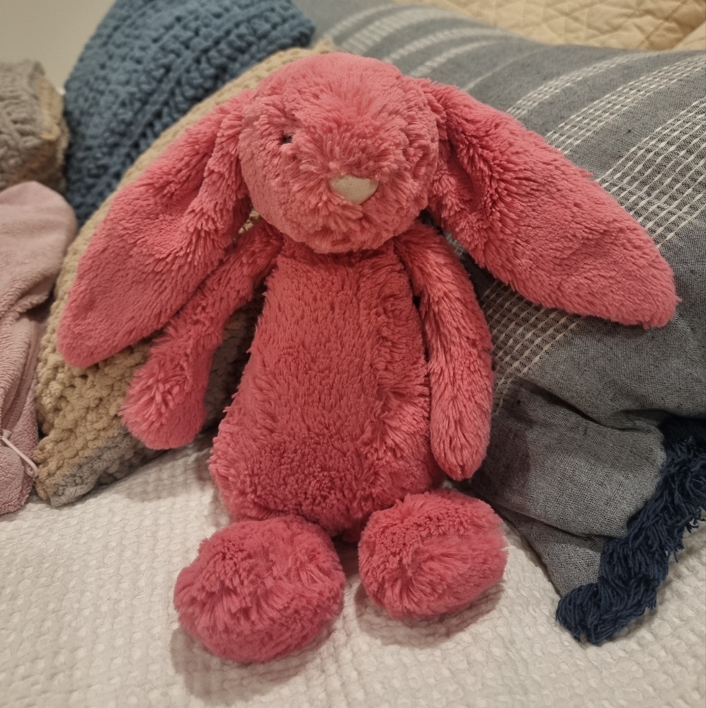 Jellycat Bashful Bunny Strawberry, medium